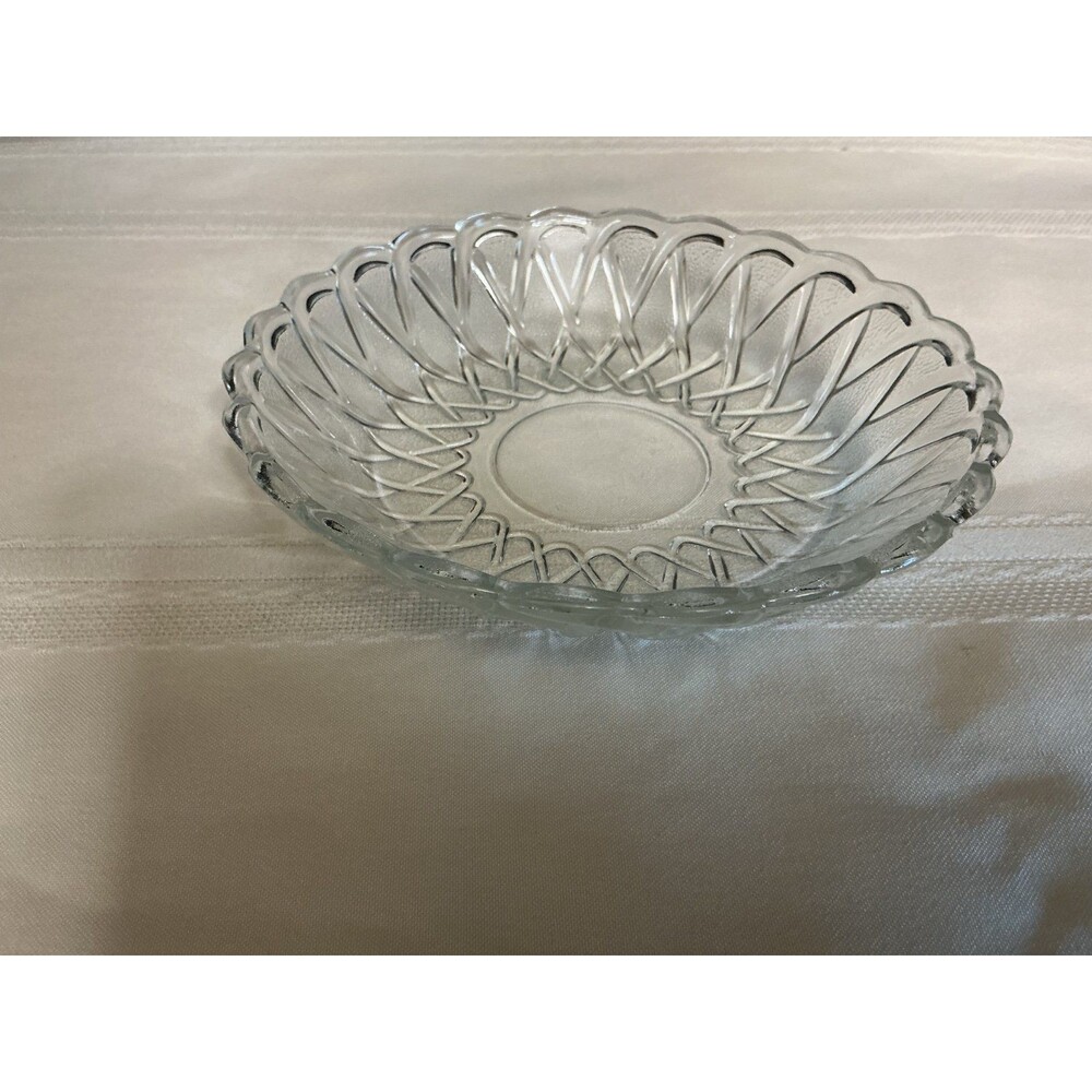 Indiana glass pretzel pattern bowl crystal clear